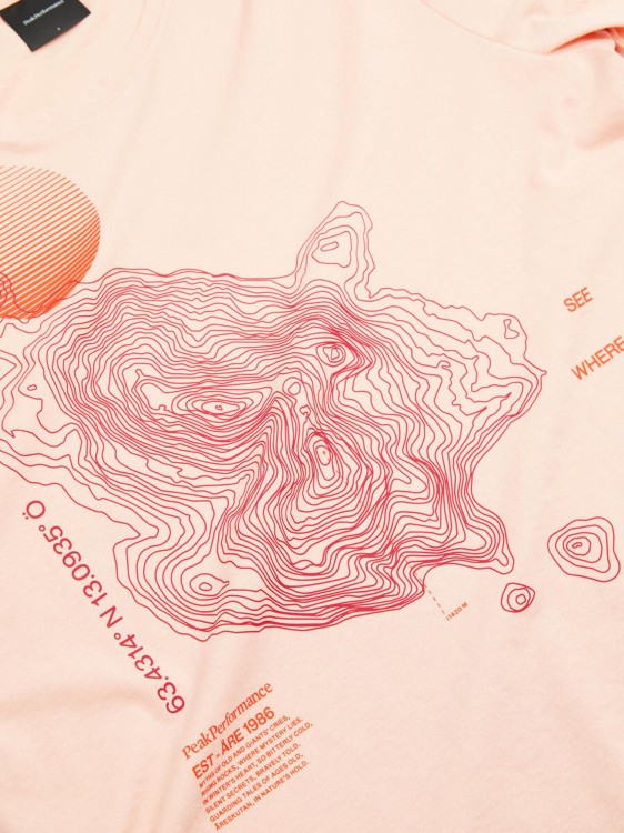 Koszulka Peak Performance damska W Explore Graphic Peach Fuzz