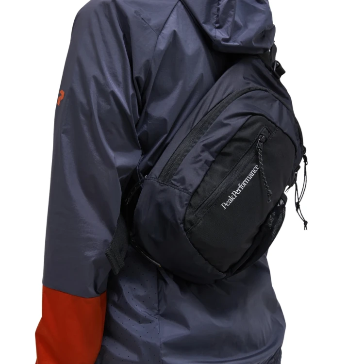 Nerka Peak Performance Outdoor Sling Bag black